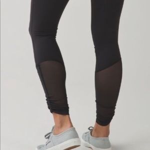 Black Mesh LULULEMON leggings